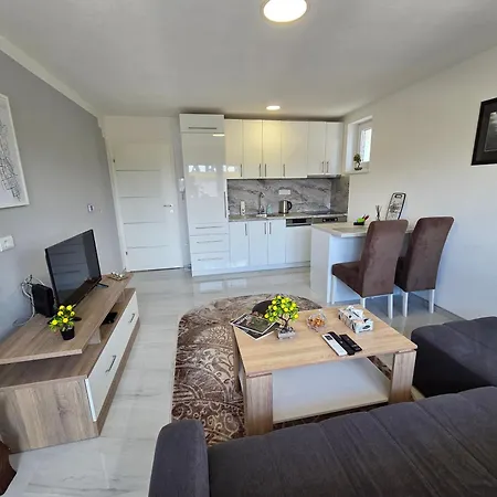 Apartment Pulse *